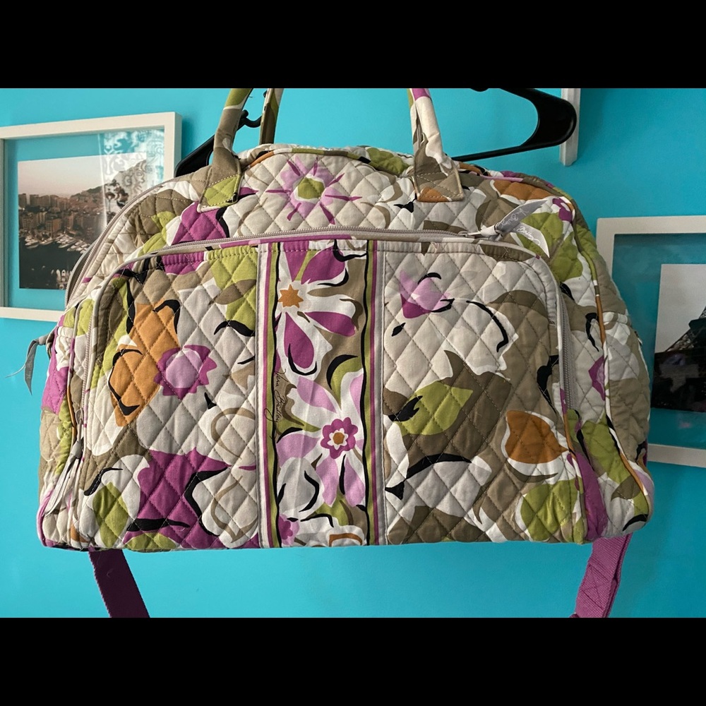 Vera Bradley duffle bag. Maybe used once.